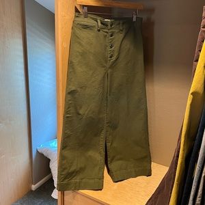 Madewell, size 28, olive green rose 7.5”, inseam 25”